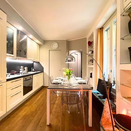 Apartment Divi Farini Flat Milan