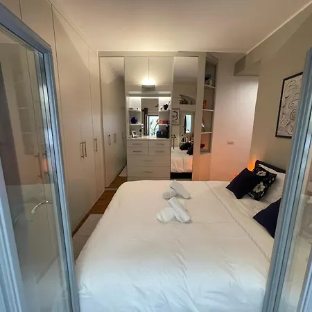 Divi Farini Flat Mediolan