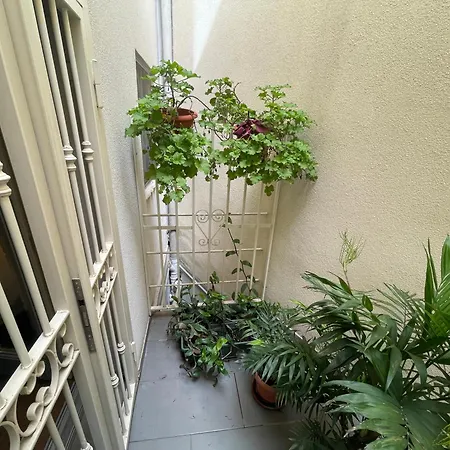 Apartament Divi Farini Flat